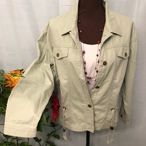 Petite sophisticate lightweight jacket.